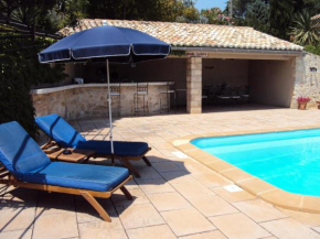 Hotels in Cruviers-Lascours